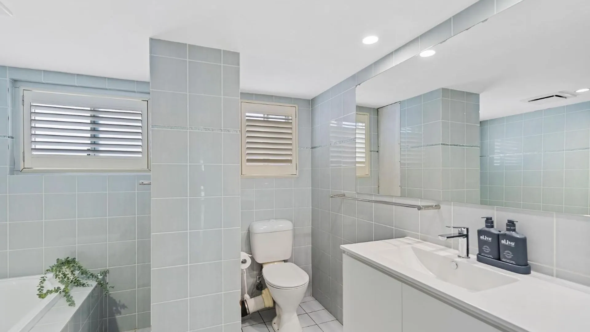 Rainbow Pacific Apartment Gold Coast